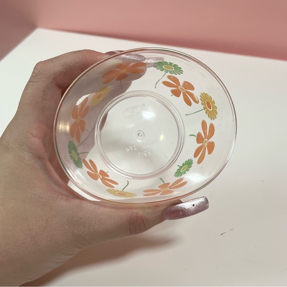 Vintage retro 70s floral flower power set of funky plastic cups - Picture 6 of 7